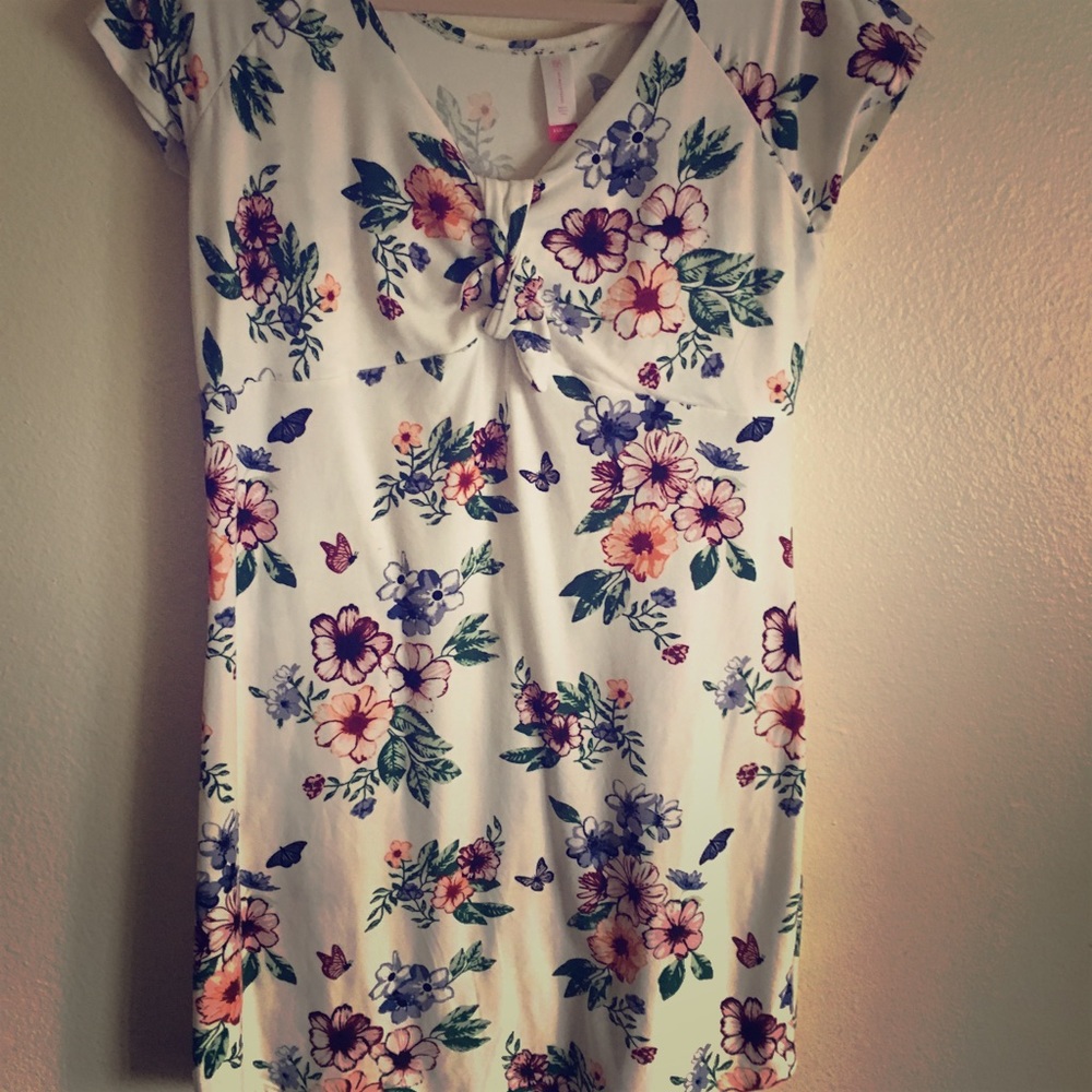 Floral form-fitting dress